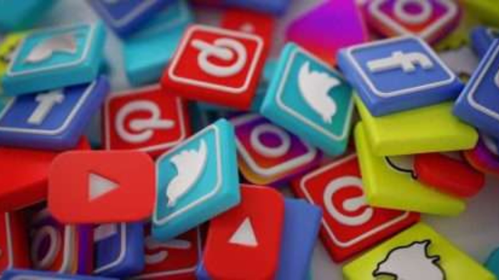 SOCIAL-MEDIA-MARKETING-