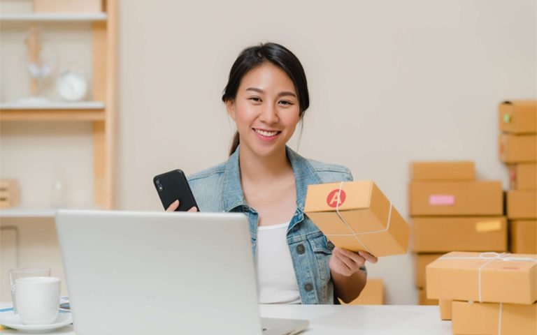 macaw E-COMMERCE SOLUTIONS